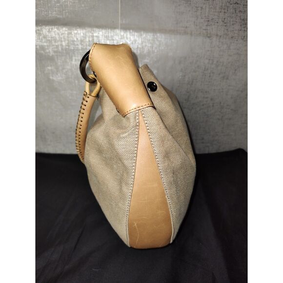 Gucci Linen and Leather Shoulder Bag - Picture 3 of 9